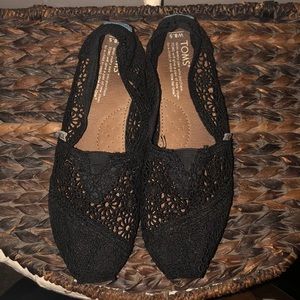 Black Lace Toms